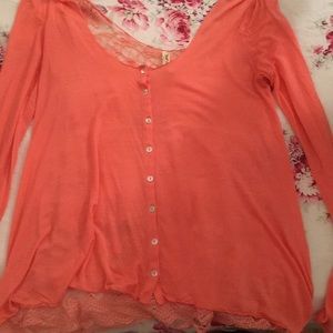 Free People loose long sleeved top. XS.